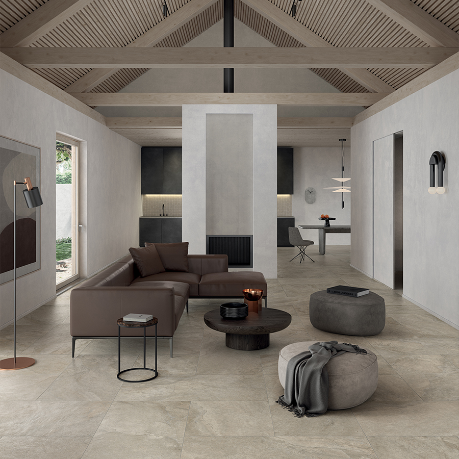 Modernes Wohnzimmer mit Holzbalken und Steinoptikboden