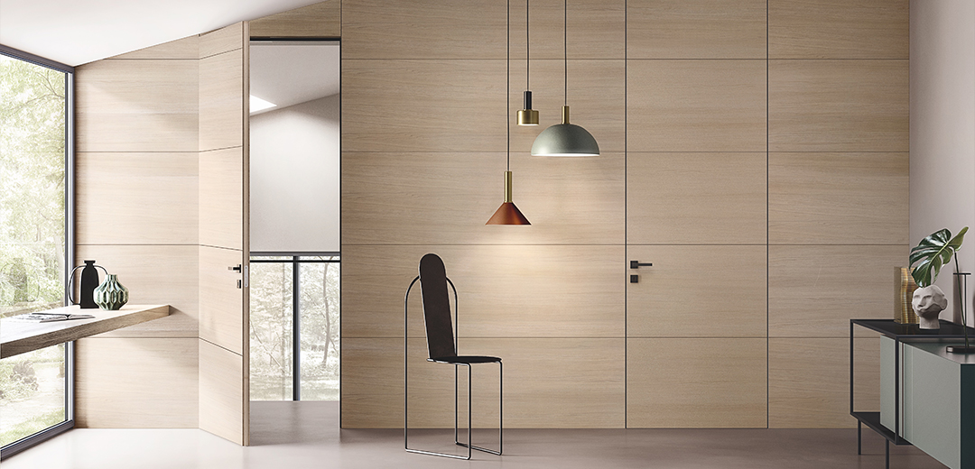 Moderne Laminattür mit matter Oberfläche in Farbe
